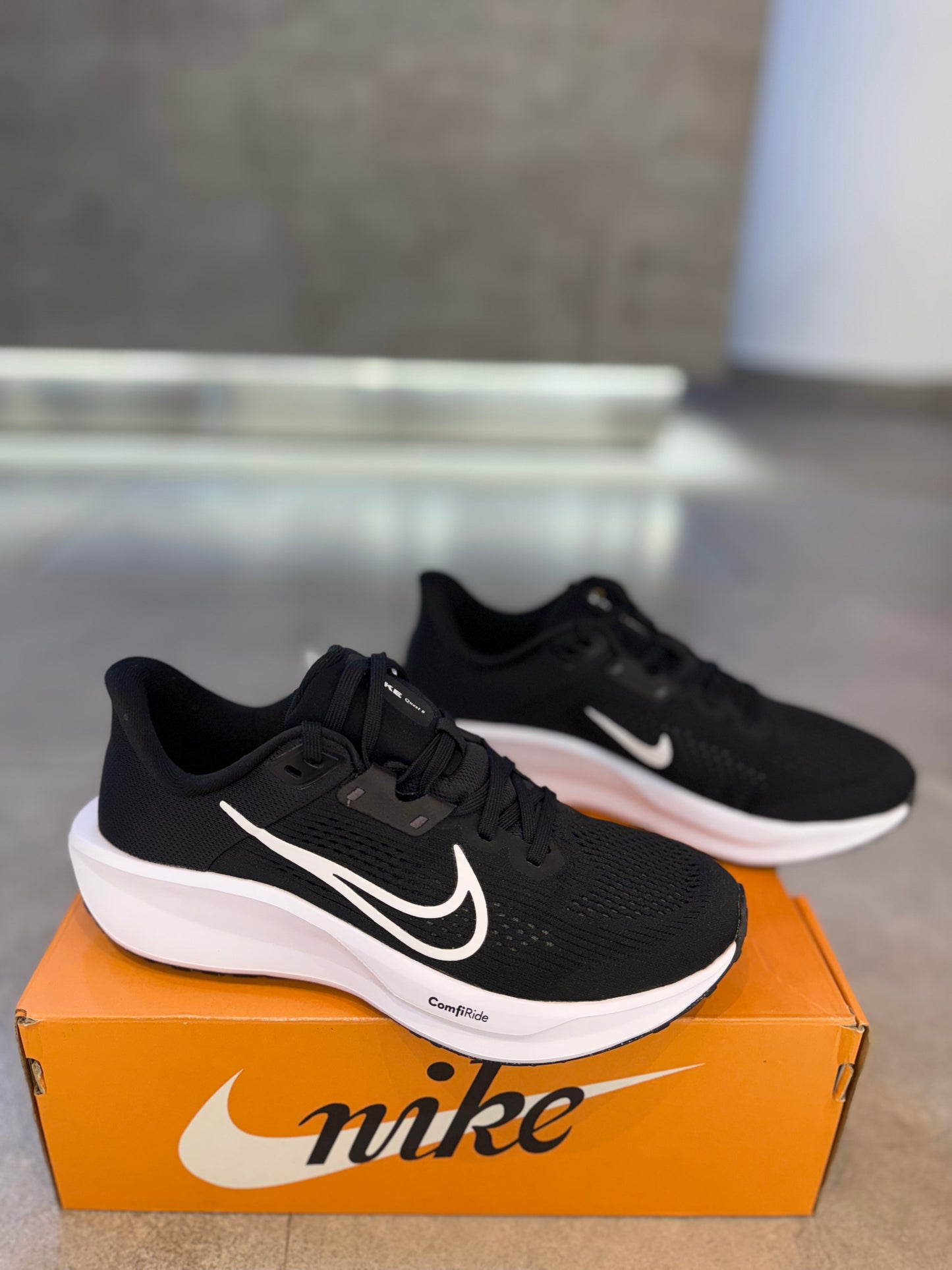 NIKE. RNG. QUEST 6 FD6033-001