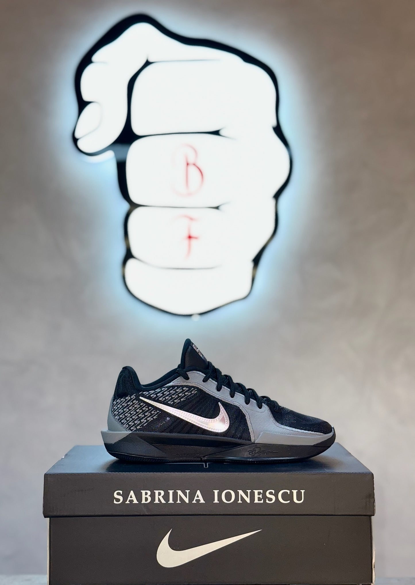 Nike Sabrina 2