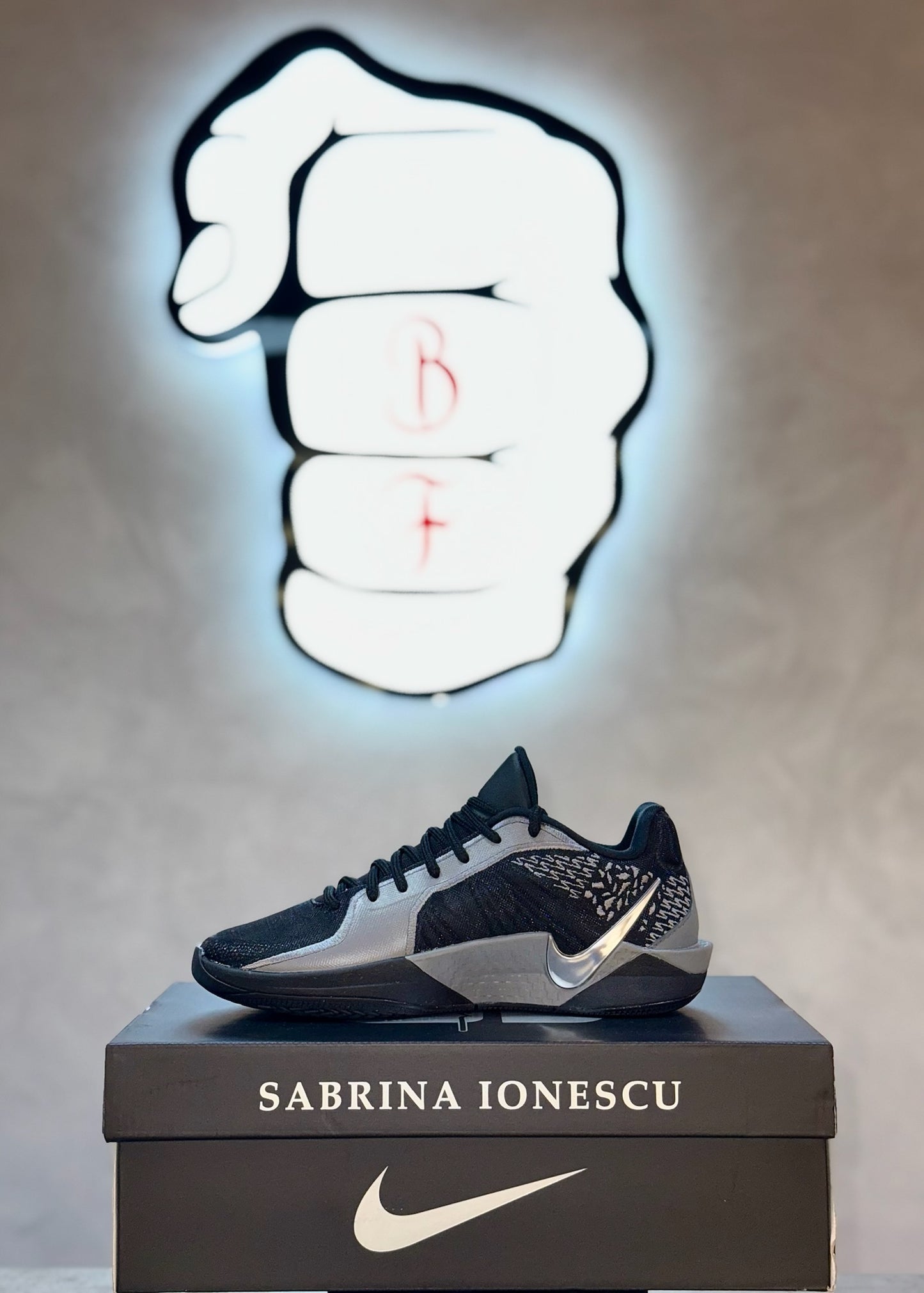 Nike Sabrina 2