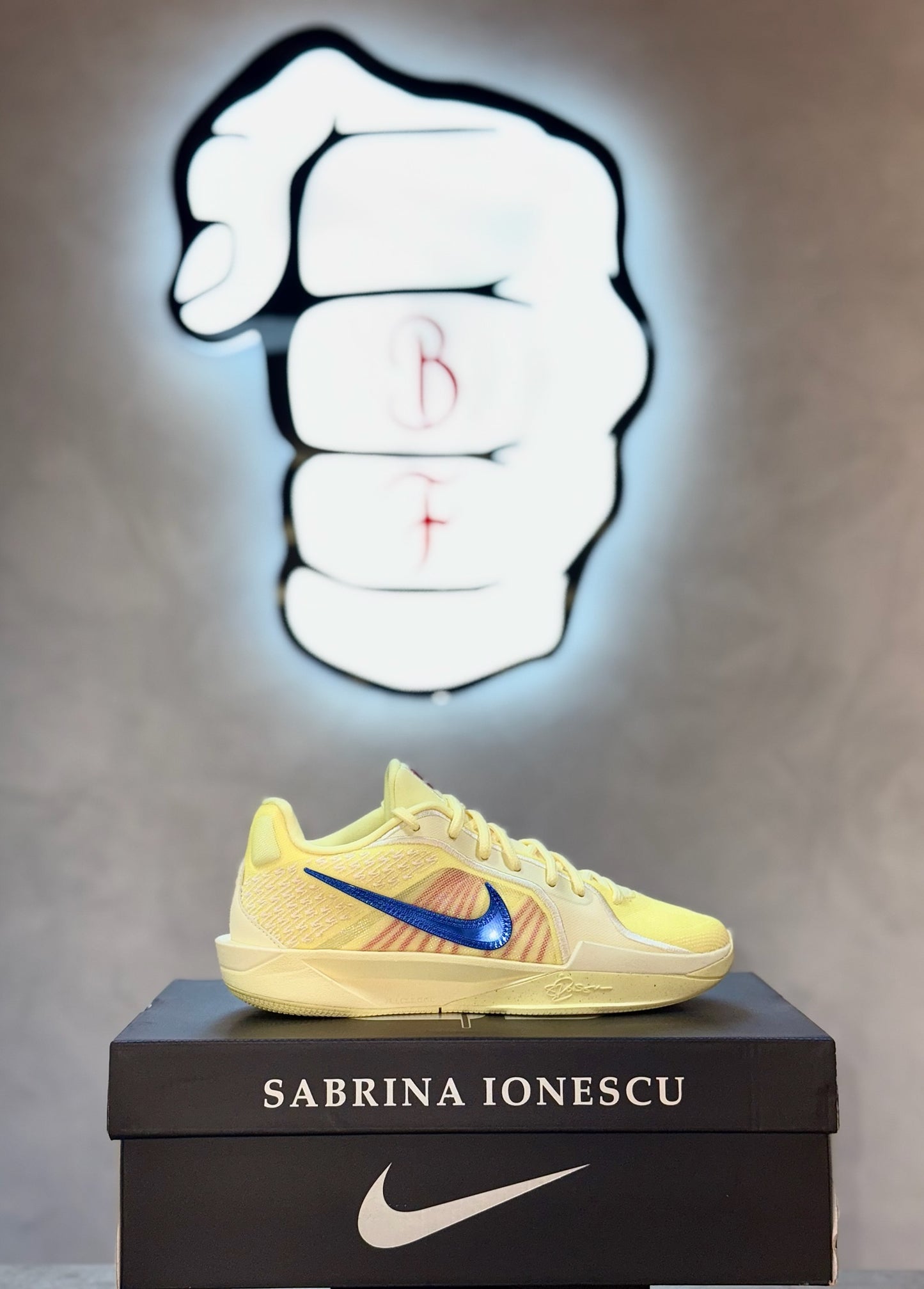 Nike Sabrina 2