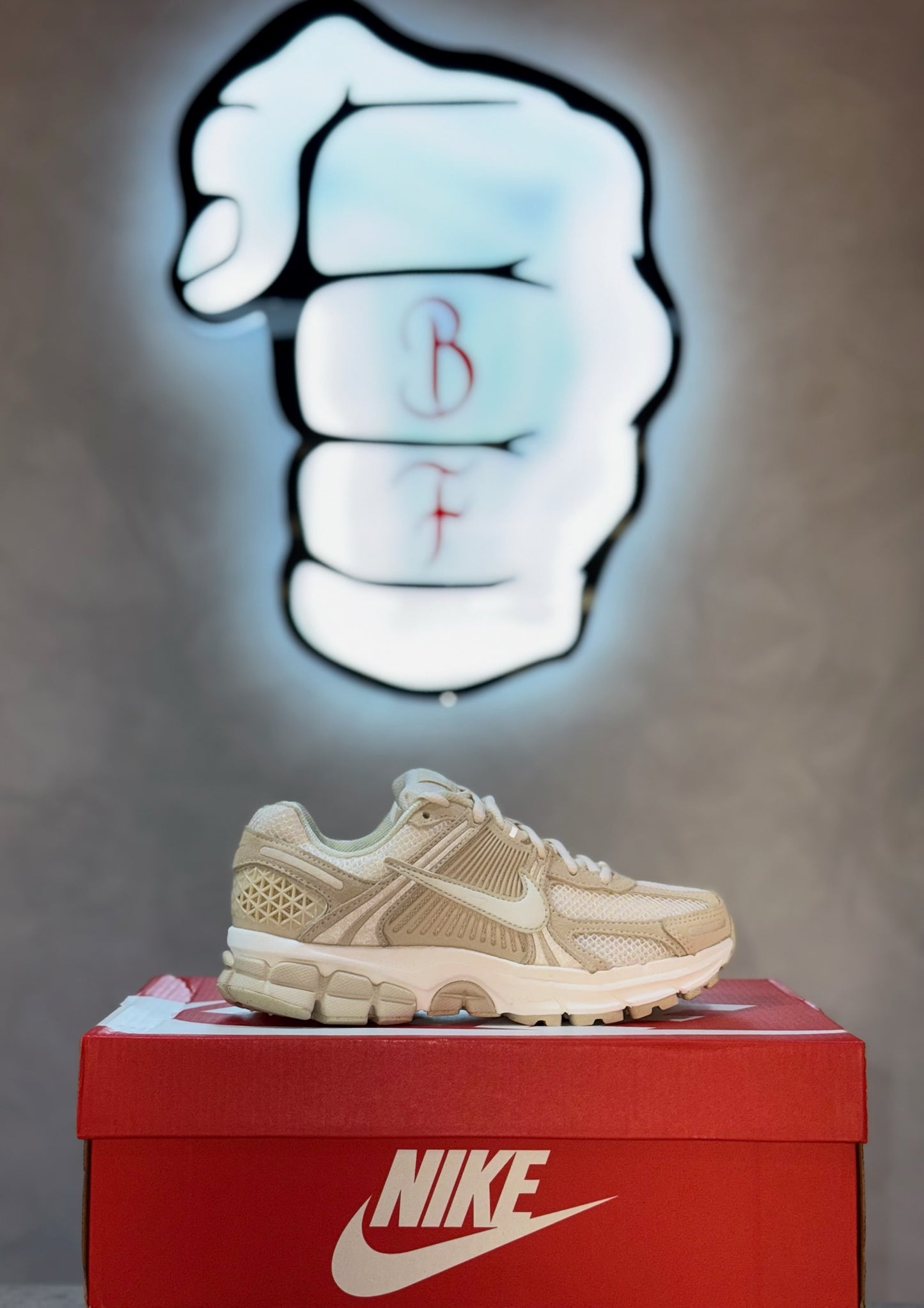 Nike Zoom Vomero 5 Beach Light Khaki