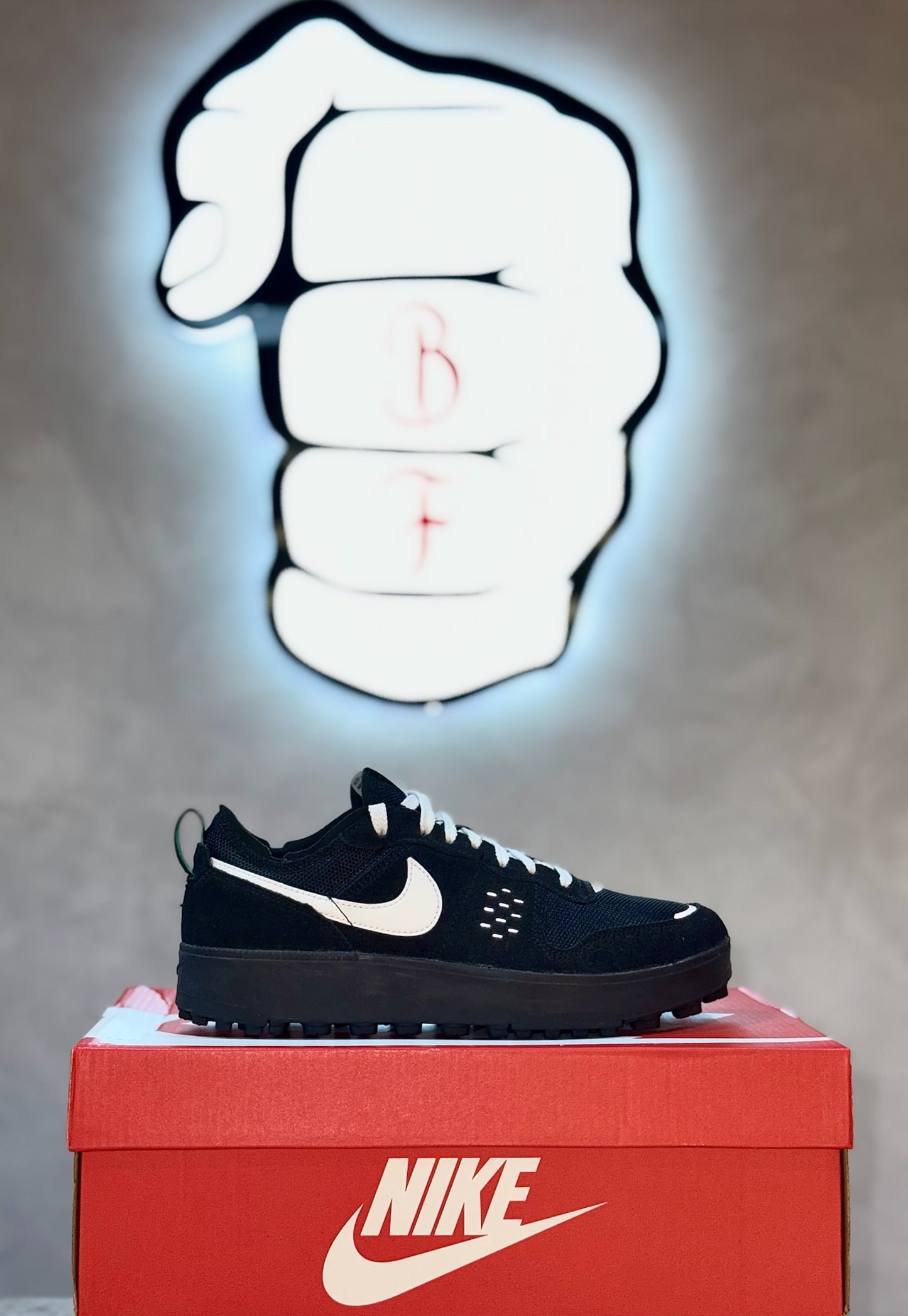 Nike C1TY