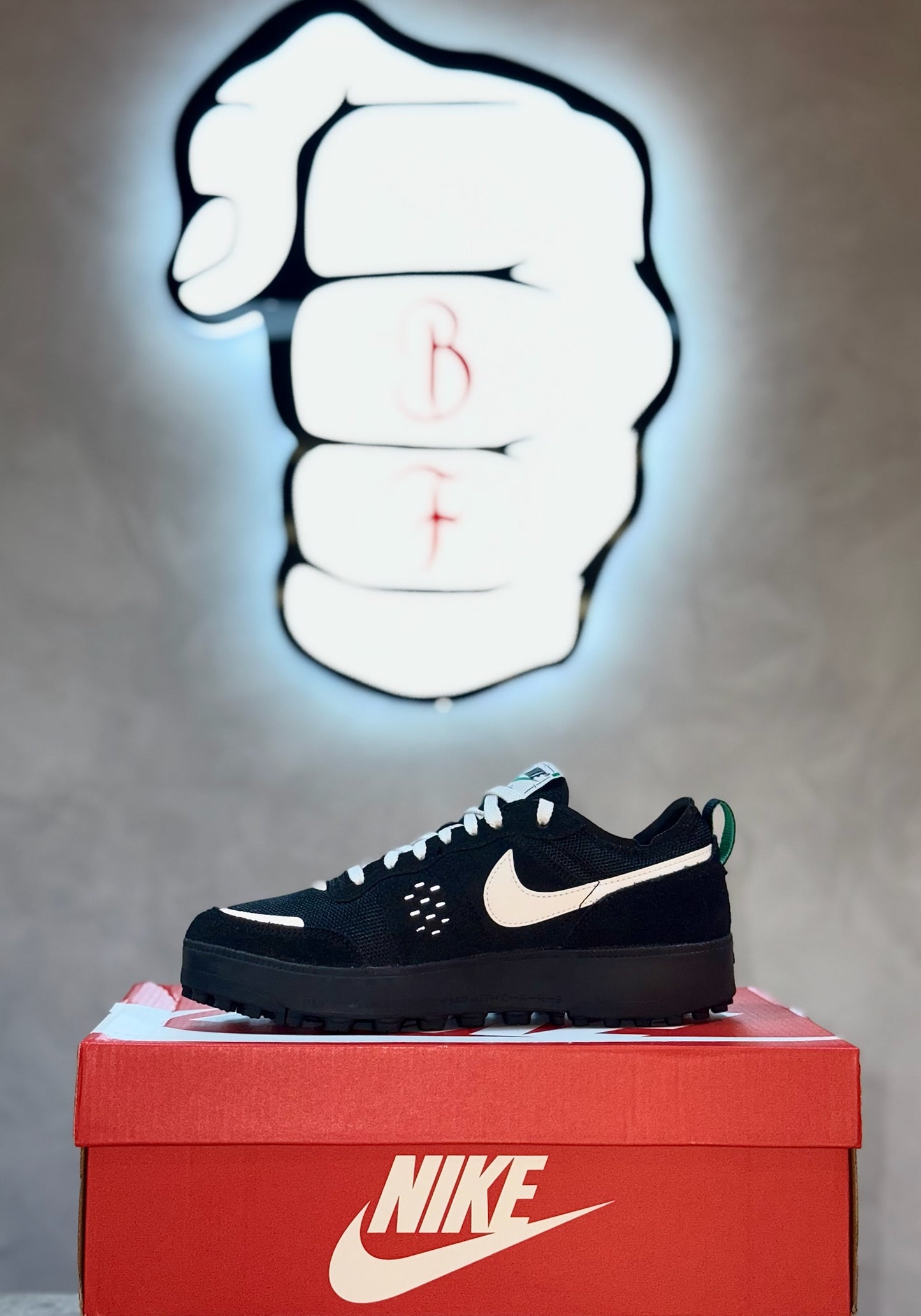 Nike C1TY
