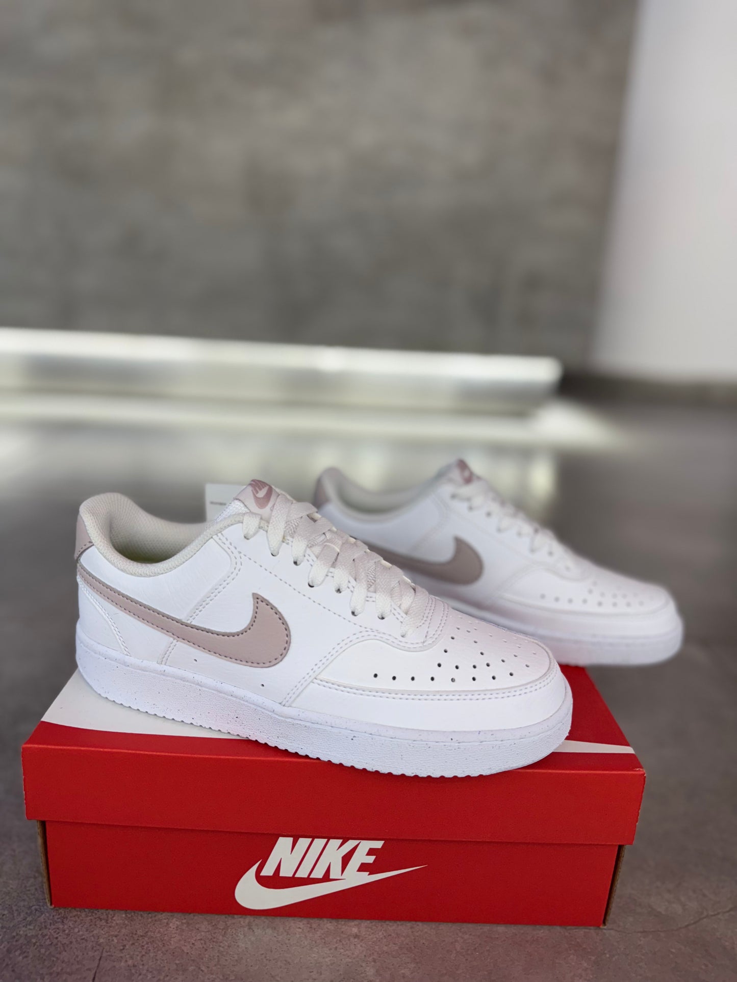 NIKE. CLA. COURT VISION DH3158-109